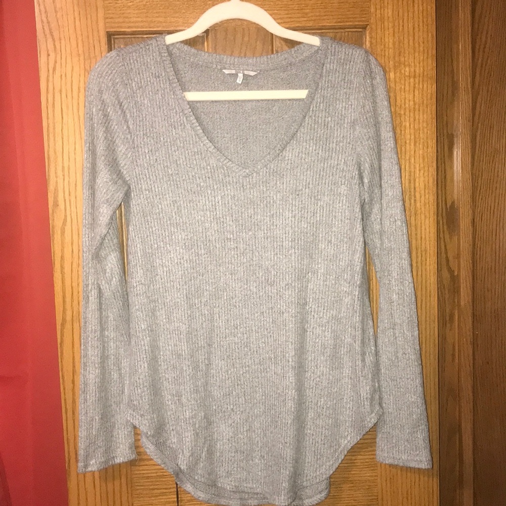 Buckle Long Sleeve V Neck